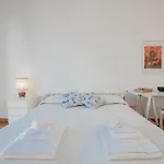 H11 Casa Mediterranea Vista Mare - Spiagge - Parcheggio Daire *